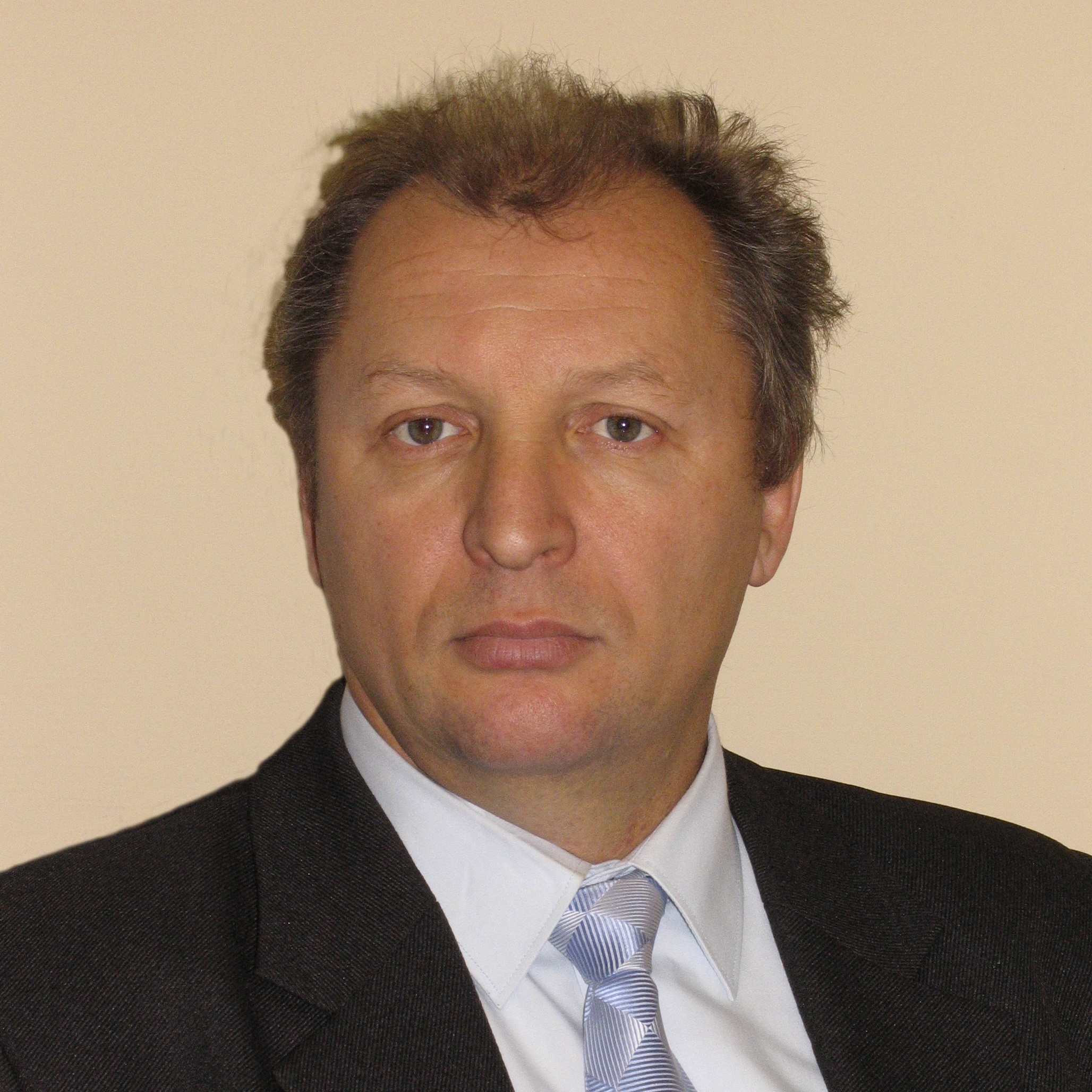 Основатель компании по строительству купольных домов Николай Николаевич Сташенко